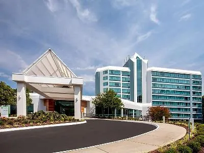 Holiday Inn Newport News - Hampton By Ihg 2*,