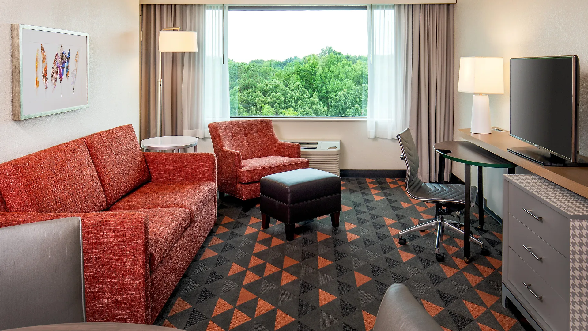 Holiday Inn Newport News - Hampton By Ihg Hotel